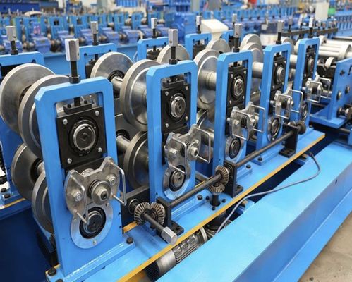 comprar Máquina de moldagem de rolos totalmente automática C Profil de aço Cz Máquina de moldagem de rolos de 3,0 mm online manufacture