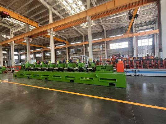 Máquina automática de moldagem de rolos fotovoltaicos com comando por servo-PLC